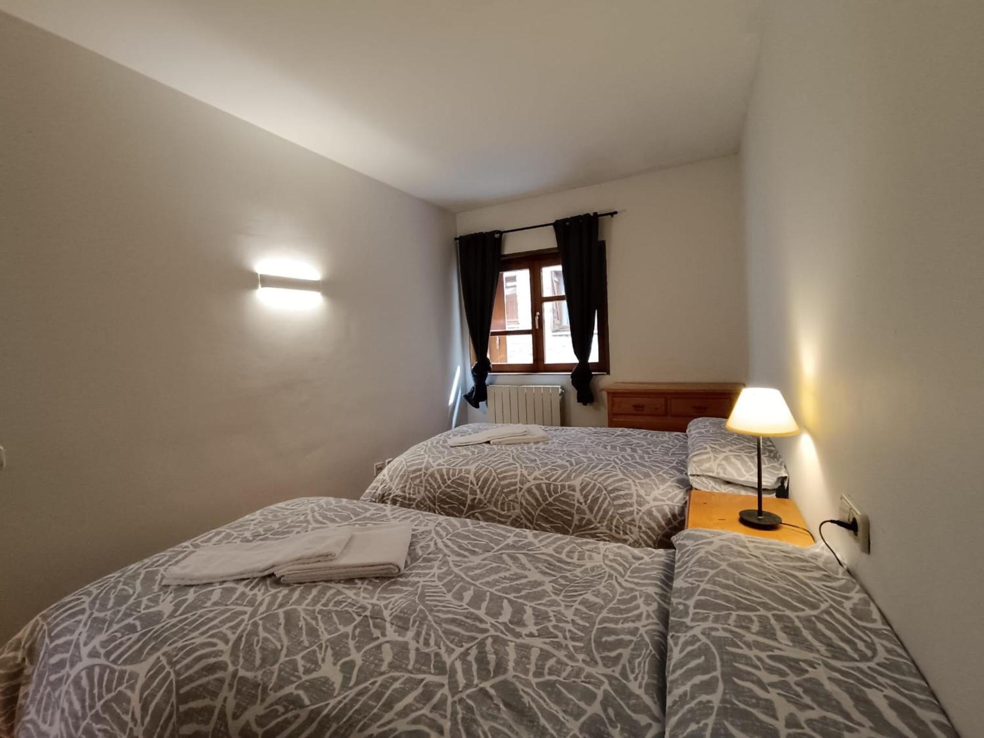 Inmocyma Tu Refugio En Benasque Apartman Kültér fotó